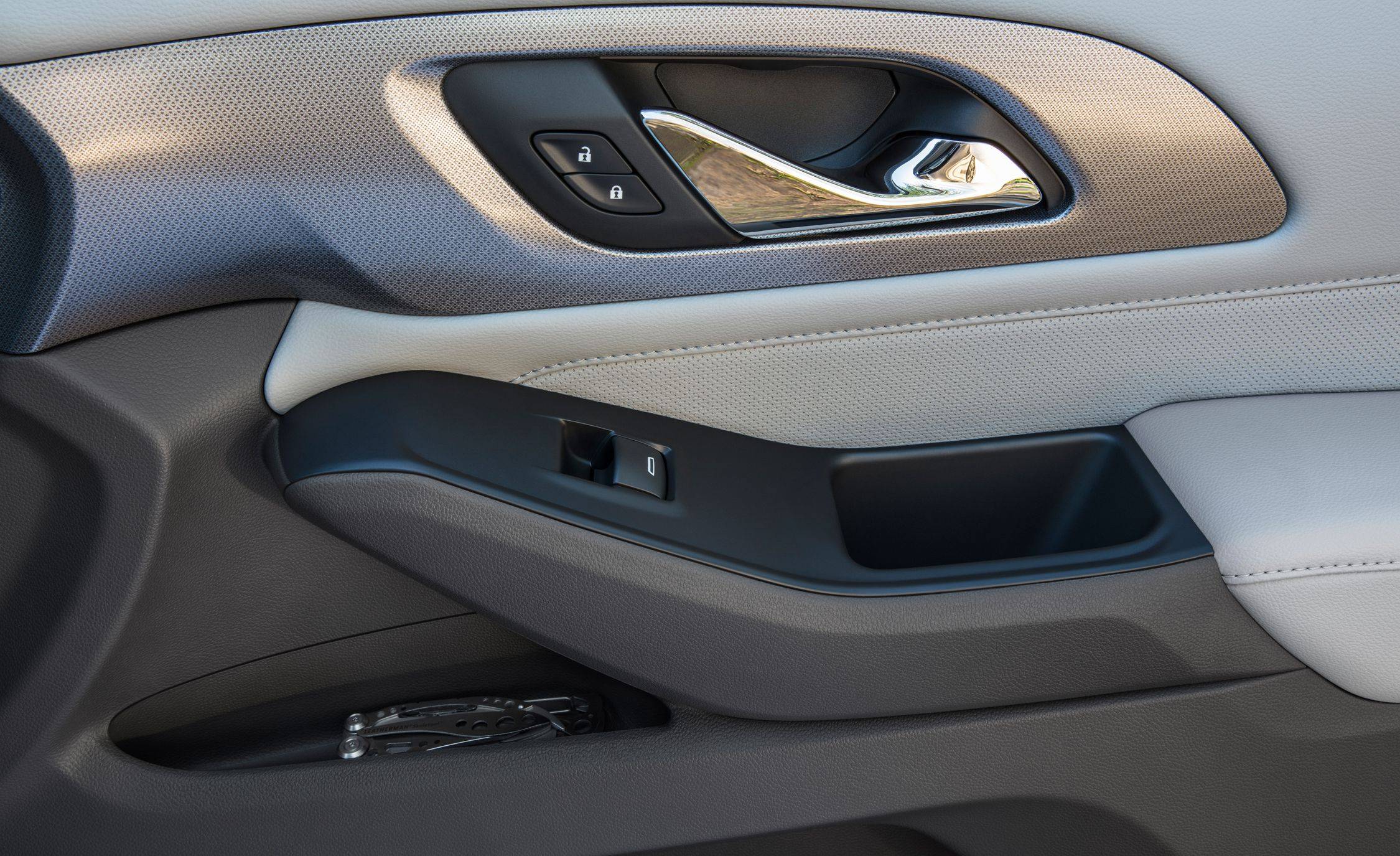 2018 신형 쉐보레 트레버스 V6 3.6L [데이터주의] | 인스티즈