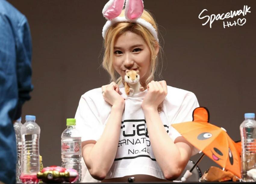 [트와이스] 큐티+섹시 사나.gif | 인스티즈