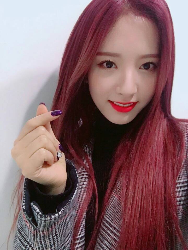 오늘 자 우주소녀 보나 | 인스티즈