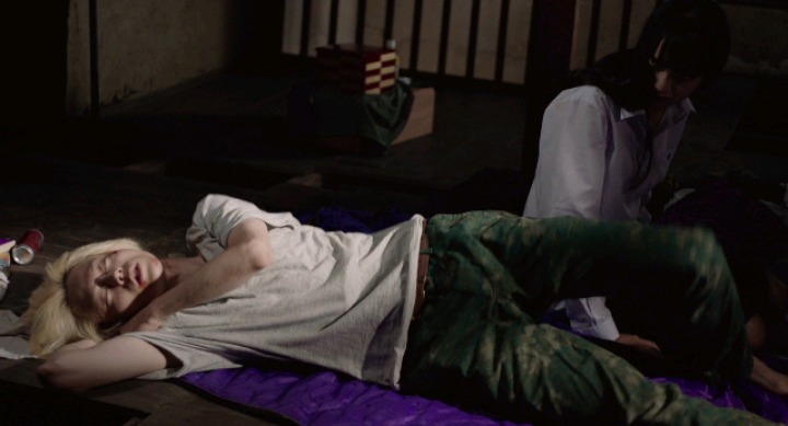 [물에빠진나이프] 퇴폐퇴폐 고딩의 기빨리는 연애 영화 - 13 | 인스티즈