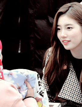 한때는 JYP소녀가장이었다던 헛소문이 돌던 수지 | 인스티즈