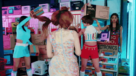 포카리 스웨트로 트둥이🌺꽃 9송이 개화시키는 나연이🐰 | 인스티즈