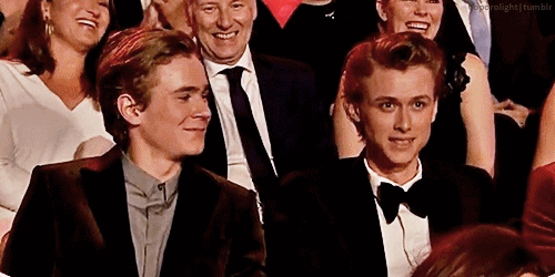 흔한 노르웨이 남배우들의 시상식 키스타임(feat. skam) | 인스티즈