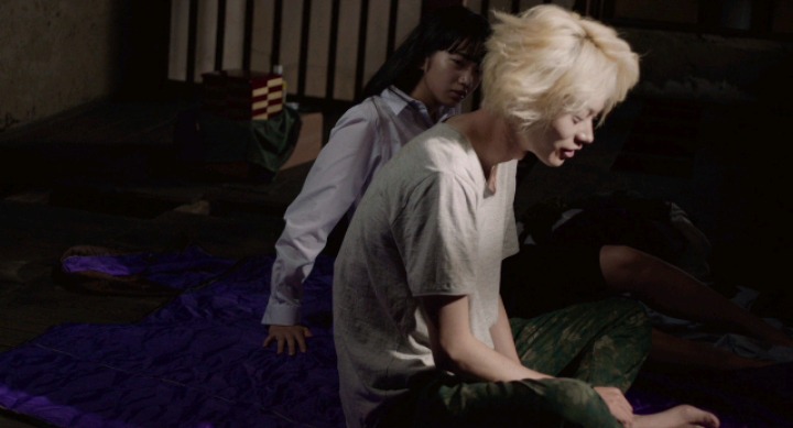 [물에빠진나이프] 퇴폐퇴폐 고딩의 기빨리는 연애 영화 - 13 | 인스티즈