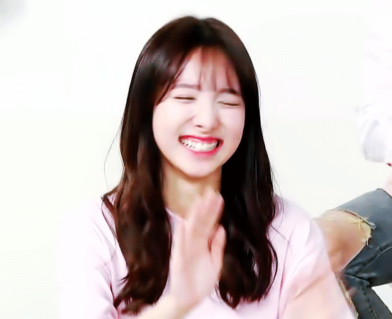 [트와이스] 나연이의 톡 튀어나온 앞니 | 인스티즈