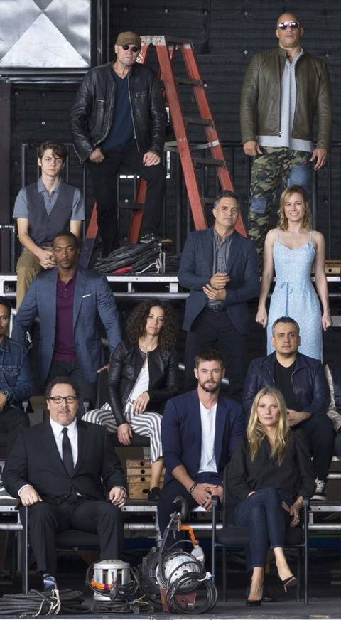 마블 시네마틱 유니버스 10주년 단체사진 | 인스티즈