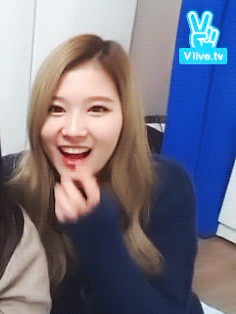 [트와이스] 큐티+섹시 사나.gif | 인스티즈