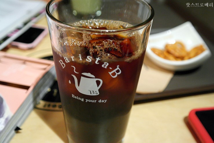 대구에서 전국구 프랜차이즈 카페가 다른 지역만큼 성공하지 못하는 이유.jpg | 인스티즈