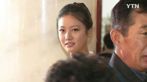 미모의 북한 접대원.jpgif | 인스티즈