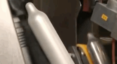 콘돔이 만들어지는 과정.gif | 인스티즈