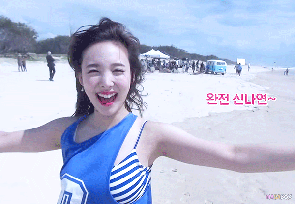 Absolute 한병 마신 듯 신난 나연이 ㅋㅋㅋㅋㅋㅋㅋㅋㅋ | 인스티즈