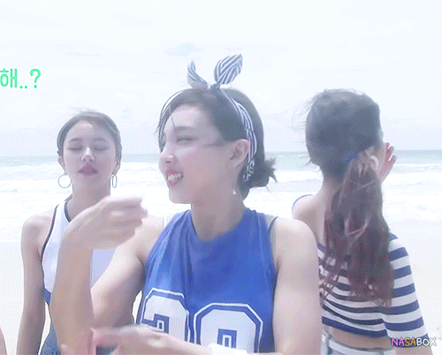 Absolute 한병 마신 듯 신난 나연이 ㅋㅋㅋㅋㅋㅋㅋㅋㅋ | 인스티즈