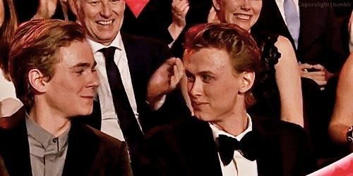 흔한 노르웨이 남배우들의 시상식 키스타임(feat. skam) | 인스티즈