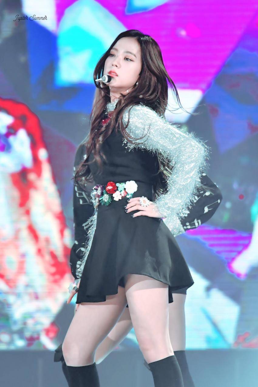 블랙핑크) 차갑고 섹시한 지수.gif | 인스티즈