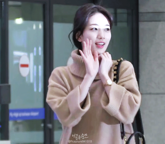 수지 실물 느낌.gif | 인스티즈