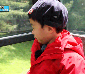 첫등장부터 인터넷 난리났던 5살 김민율.jpgif | 인스티즈