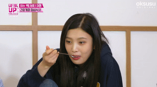[레드벨벳] 게장맛을 아는 멤버와 모르는 멤버.gif | 인스티즈