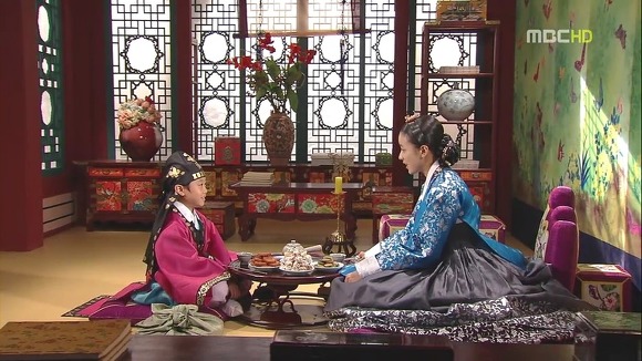 후궁은 친자식에게 반말을 하면 인생이 끝난다 | 인스티즈