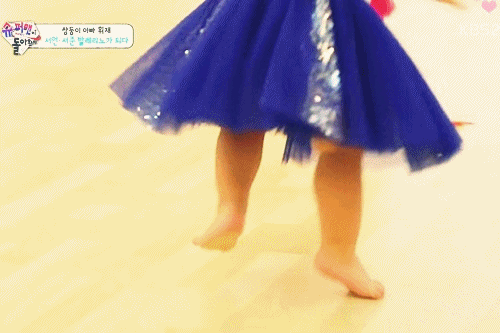 [슈퍼맨이돌아왔다] 서언이가 샤워하기 전에 하는 일 | 인스티즈