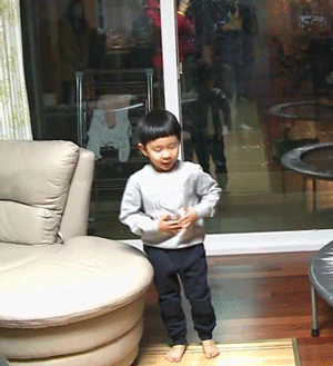 첫등장부터 인터넷 난리났던 5살 김민율.jpgif | 인스티즈