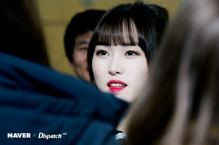 여자친구 막내라인 서공예 졸업식 사진.jpg | 인스티즈