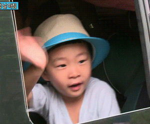 첫등장부터 인터넷 난리났던 5살 김민율.jpgif | 인스티즈