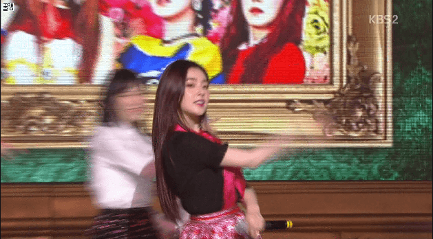 폭죽에 대응하는 레드벨벳 조이와 아이린 | 인스티즈