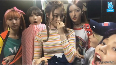 팬들 기억 지우려는 아이돌 | 인스티즈