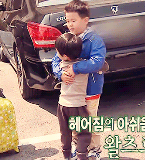 첫등장부터 인터넷 난리났던 5살 김민율.jpgif | 인스티즈