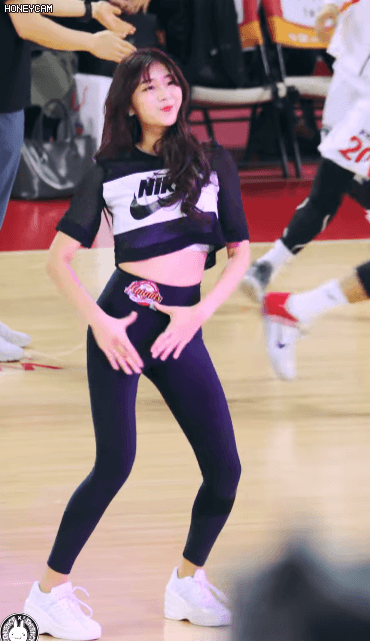 나이키 옷이 잘 어울리는 치어리더 | 인스티즈