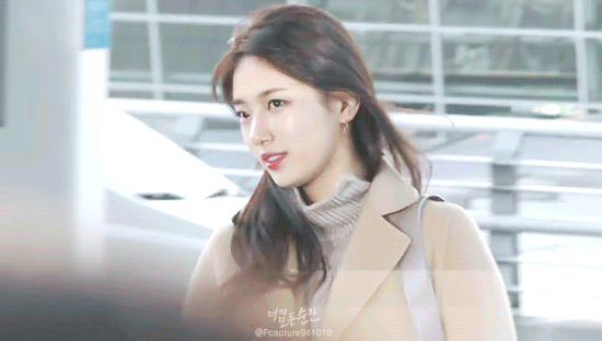 수지 실물 느낌.gif | 인스티즈