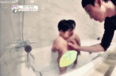 [슈퍼맨이돌아왔다] 서언이가 샤워하기 전에 하는 일 | 인스티즈