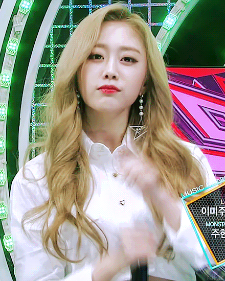 다시 흑발로 돌아온 러블리즈 지수.gif | 인스티즈