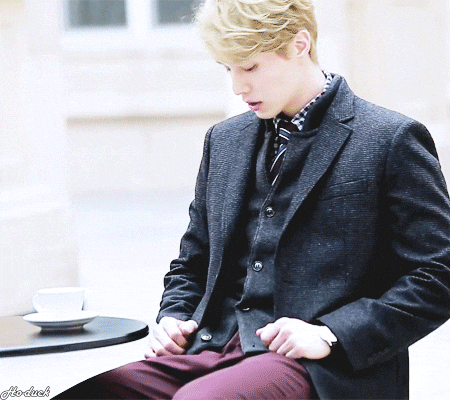 금발머리한 이동욱.GIF | 인스티즈