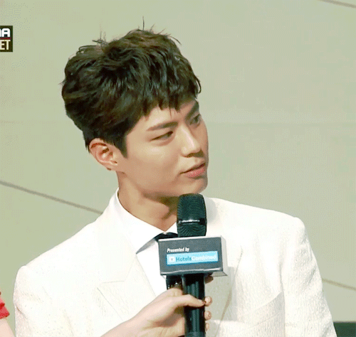 박보검 오늘자 흰수트 .jpg | 인스티즈