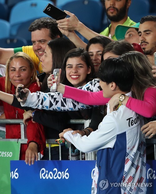 브라질 여심 강탈한 이대훈선수 | 인스티즈