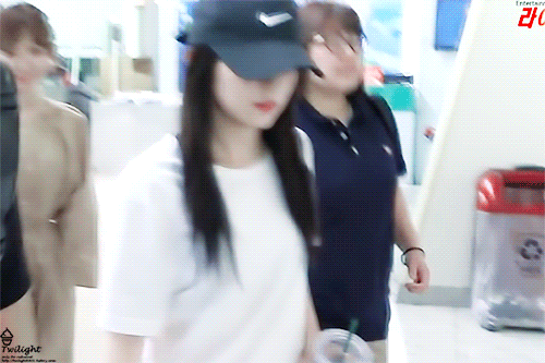 아이린과 아이컨택.gif | 인스티즈