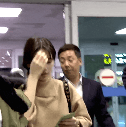 수지 실물 느낌.gif | 인스티즈