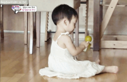 [슈퍼맨이돌아왔다] 서언이가 샤워하기 전에 하는 일 | 인스티즈