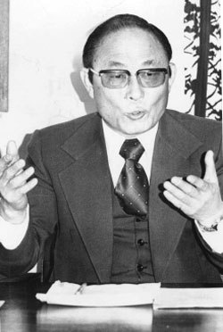  최태민과 박근혜의 은밀한 관계 | 인스티즈