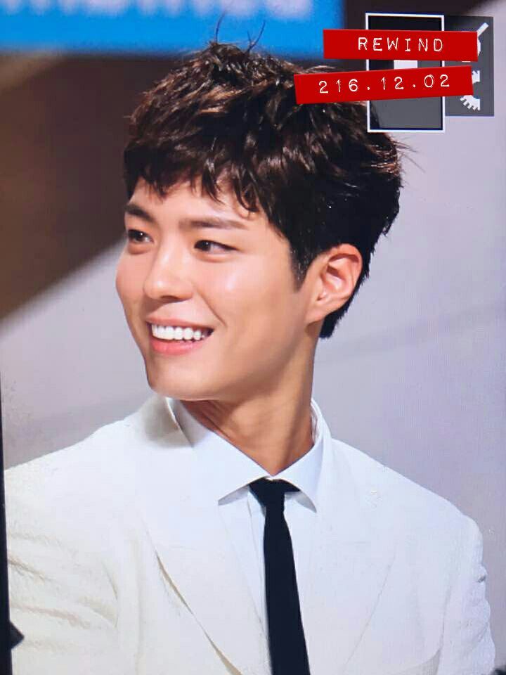 박보검 오늘자 흰수트 .jpg | 인스티즈