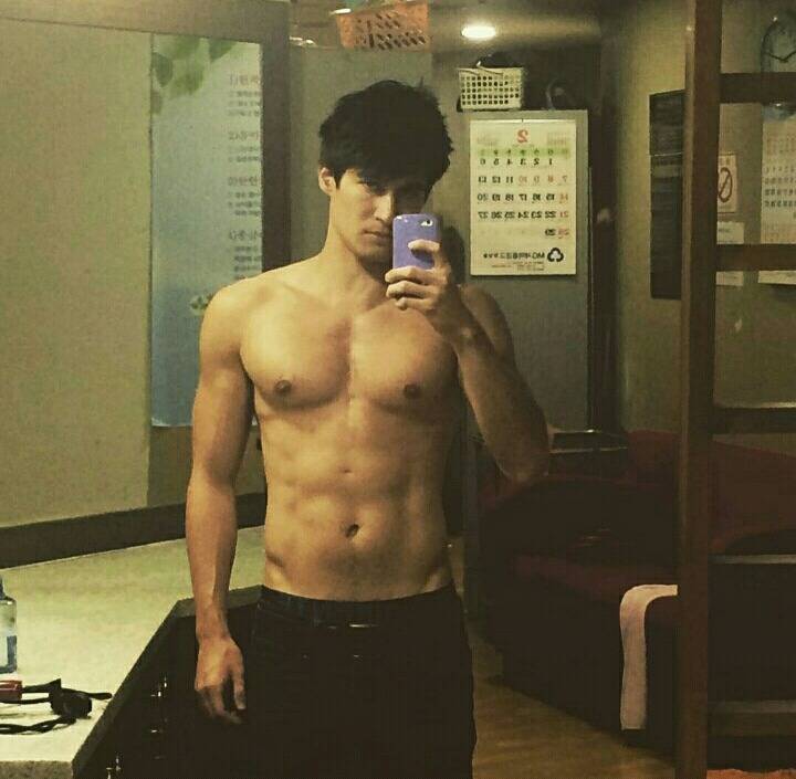 역대 비정상회담 멤버 중 처음인 한국인 혼혈 멤버 | 인스티즈