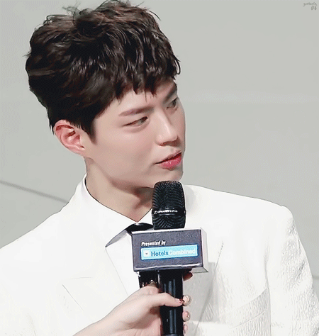 박보검 오늘자 흰수트 .jpg | 인스티즈