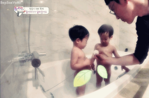 [슈퍼맨이돌아왔다] 서언이가 샤워하기 전에 하는 일 | 인스티즈