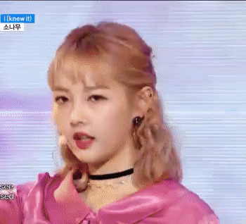 오늘자 비주얼 쩌는 소나무 뉴썬 나현 움짤 | 인스티즈