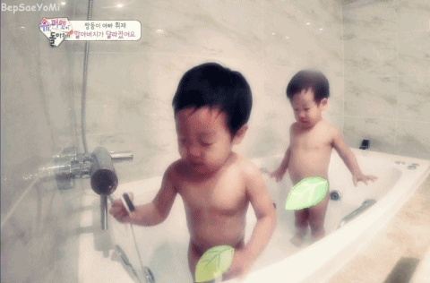 [슈퍼맨이돌아왔다] 서언이가 샤워하기 전에 하는 일 | 인스티즈