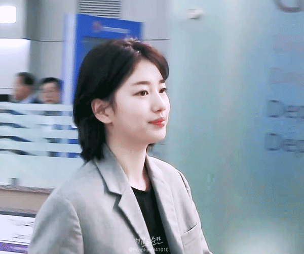 수지 실물 느낌.gif | 인스티즈