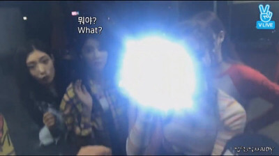 팬들 기억 지우려는 아이돌 | 인스티즈