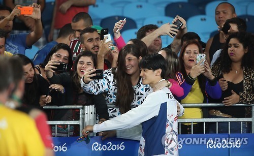 브라질 여심 강탈한 이대훈선수 | 인스티즈