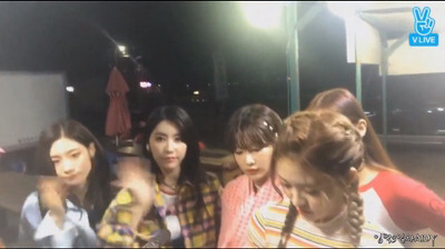 팬들 기억 지우려는 아이돌 | 인스티즈